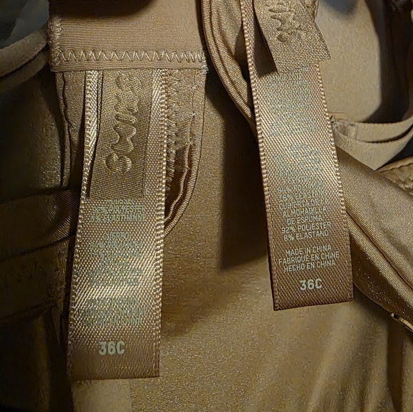 Skims Wireless Form T-Shirt Demi bra Size 36DDD new 38C And 36C - Picture 8 of 8